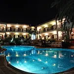 Отель Stamos 3*