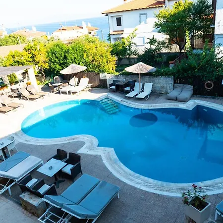 Stamos Hotel