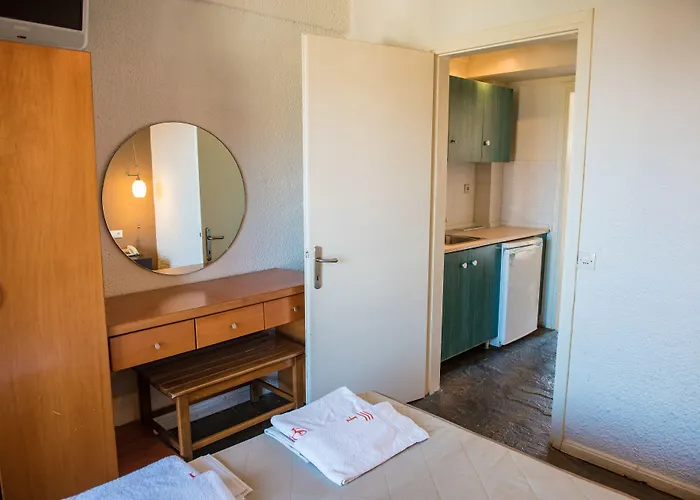 斯塔莫斯酒店 3* 阿菲托斯