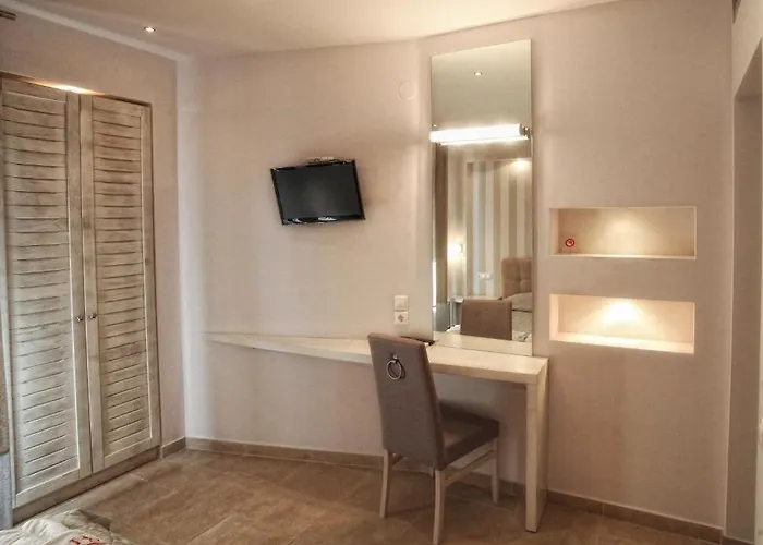 斯塔莫斯酒店 3* 阿菲托斯